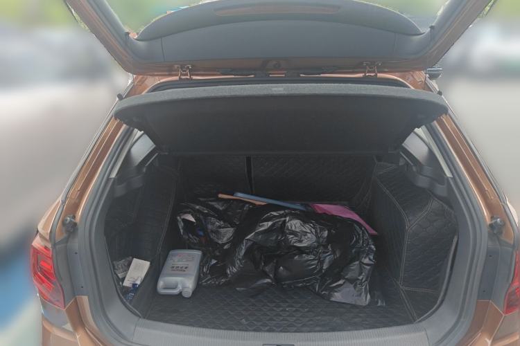 Used Volkswagen C-TREK 2018 1.5L Automatic Comfort Model Trunk