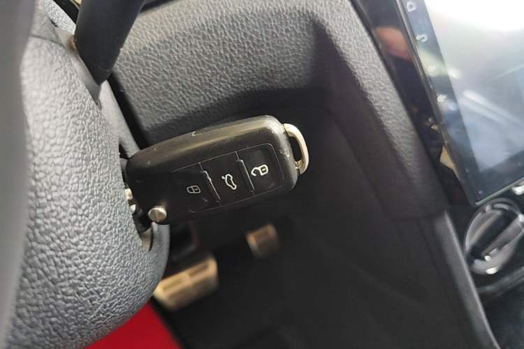 Used Volkswagen C-TREK 2018 1.5L Automatic Comfort Model Vehicle Key