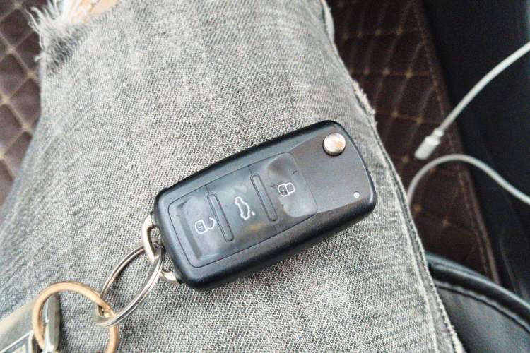 Used Volkswagen C-TREK 2018 230TSI DSG Luxury Version Vehicle Key