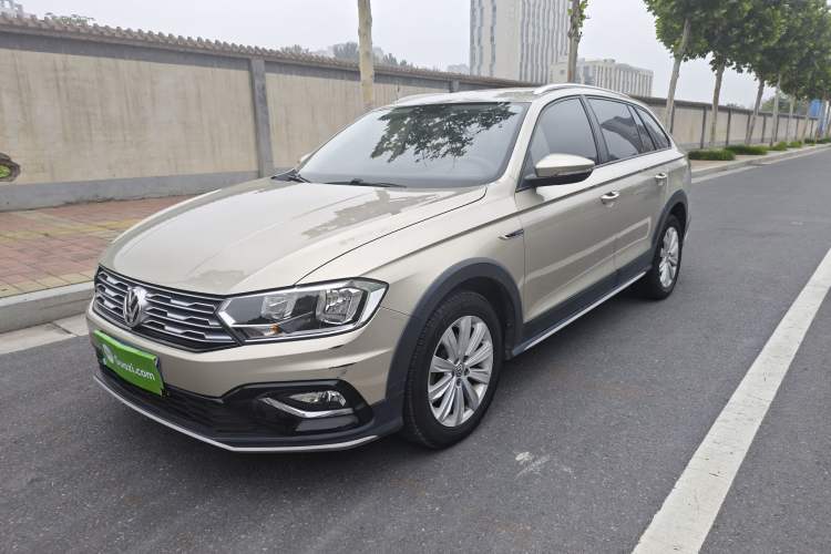 Used Volkswagen C-TREK 2018 1.5L Automatic Fashion Model Guazi used car, China used car export, Used car for sale, Used cars, Cheapest cars for sale