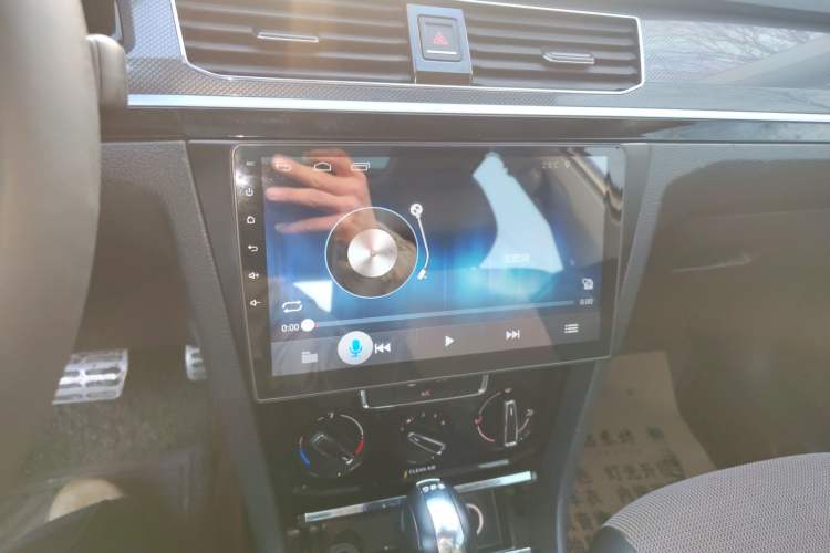 Used Volkswagen C-TREK 2018 230TSI DSG Comfort Model Audio And AC Panel