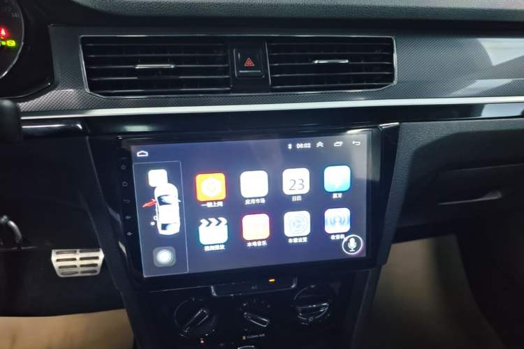 Used Volkswagen C-TREK 2018 230TSI DSG Comfort Model Audio And AC Panel