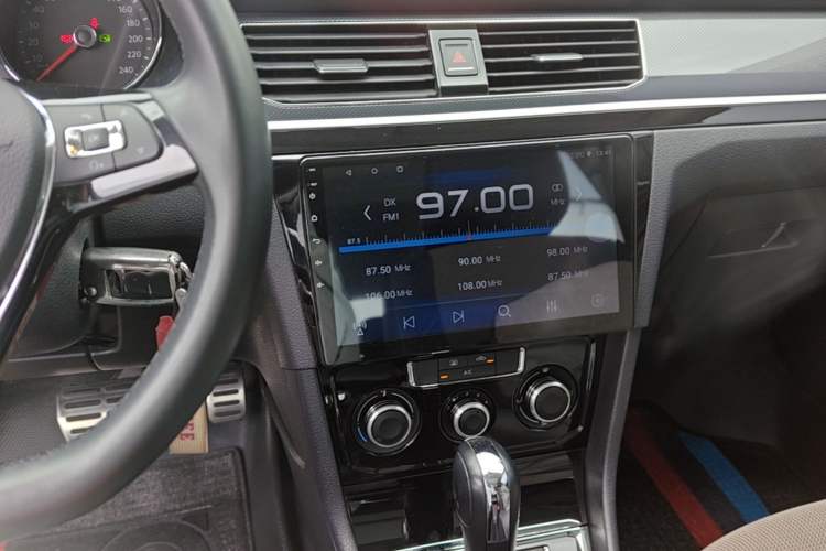 Used Volkswagen C-TREK 2018 1.5L Automatic Comfort Model Audio And AC Panel