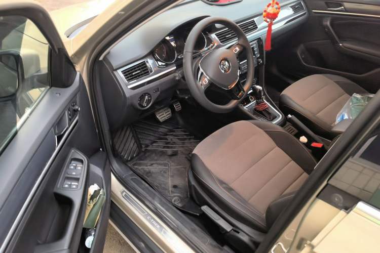 Used Volkswagen C-TREK 2018 230TSI DSG Comfort Model Driver Seat