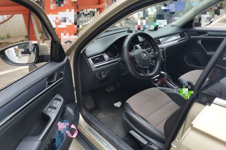 Used Volkswagen C-TREK 2018 1.5L Automatic Comfort Model Driver Seat