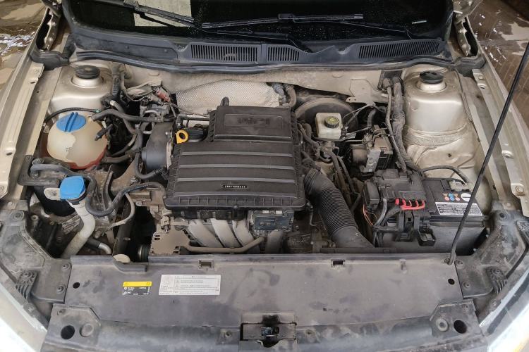 Used Volkswagen C-TREK 2018 1.5L Automatic Fashion Model Engine Bay
