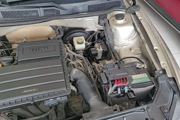 Used Volkswagen C-TREK 2018 1.5L Automatic Comfort Model Engine Bay Left