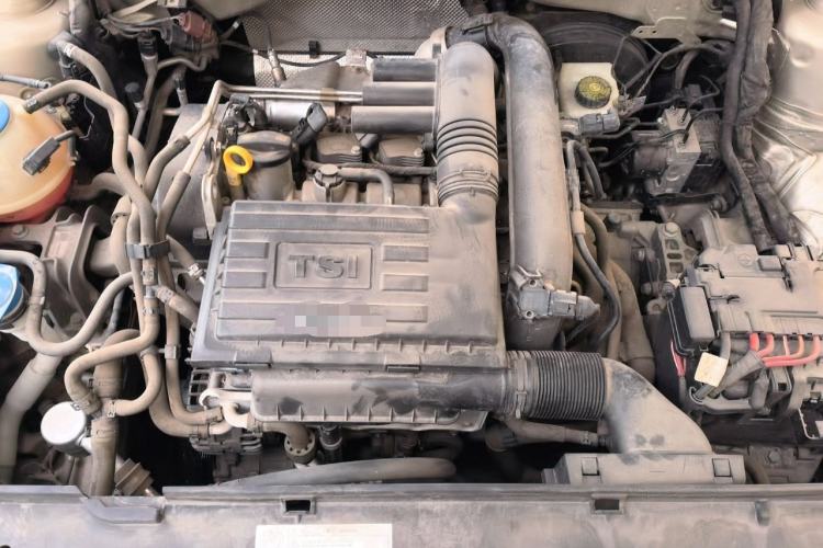 Used Volkswagen C-TREK 2018 230TSI DSG Comfort Model Engine Bay