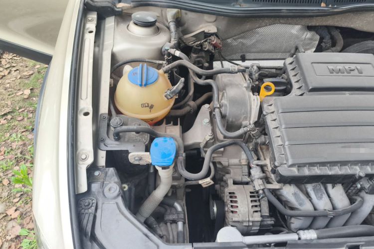 Used Volkswagen C-TREK 2018 1.5L Automatic Comfort Model Engine Bay Right