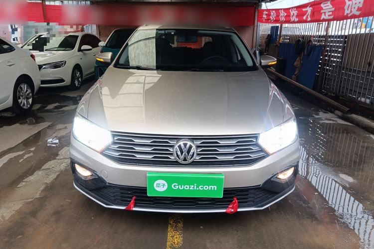 Used Volkswagen C-TREK 2018 1.5L Automatic Fashion Model Exterior 1