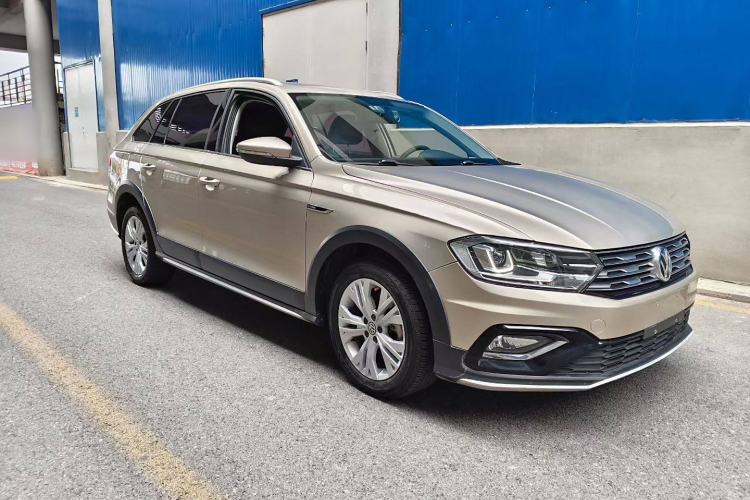 Used Volkswagen C-TREK 2018 230TSI DSG Comfort Model Exterior 2