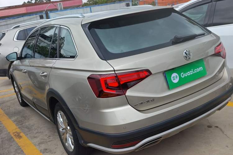 Used Volkswagen C-TREK 2018 1.5L Automatic Comfort Model Exterior 2
