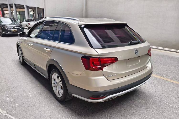 Used Volkswagen C-TREK 2018 230TSI DSG Comfort Model Exterior 3