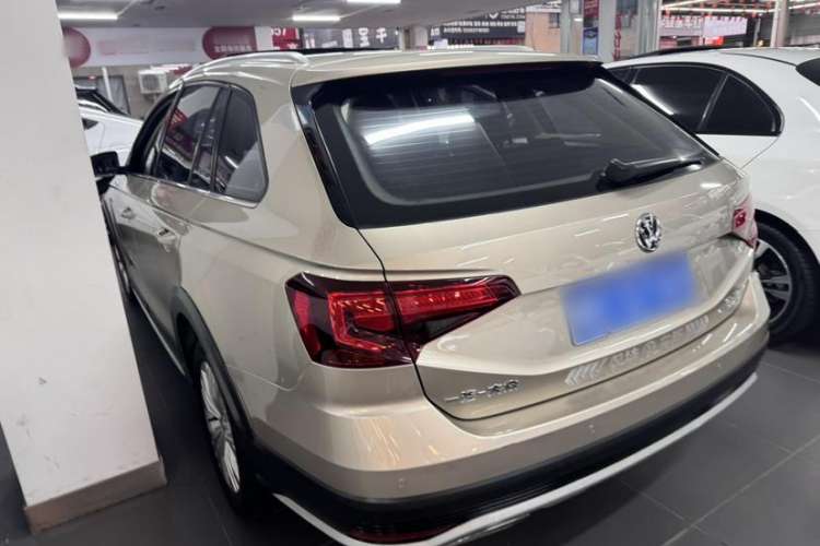 Used Volkswagen C-TREK 2018 230TSI DSG Comfort Model Exterior 4
