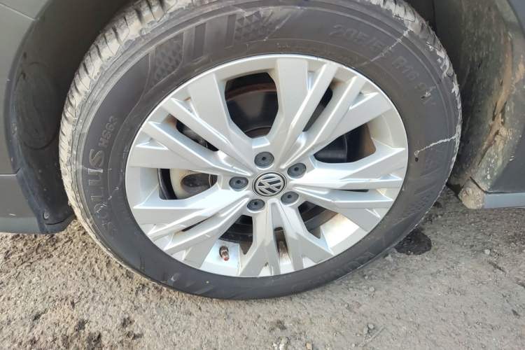 Used Volkswagen C-TREK 2018 230TSI DSG Comfort Model Exterior 7