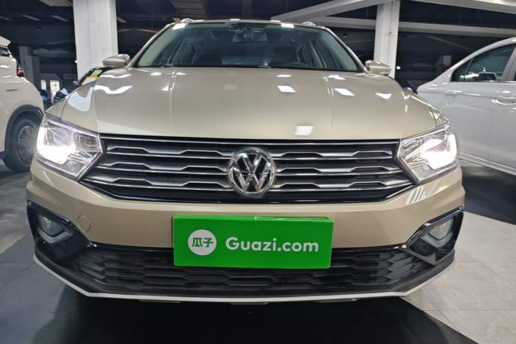Used Volkswagen C-TREK 2018 230TSI DSG Comfort Model Front
