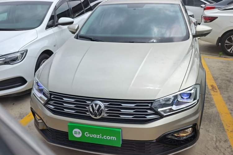 Used Volkswagen C-TREK 2018 1.5L Automatic Comfort Model Front