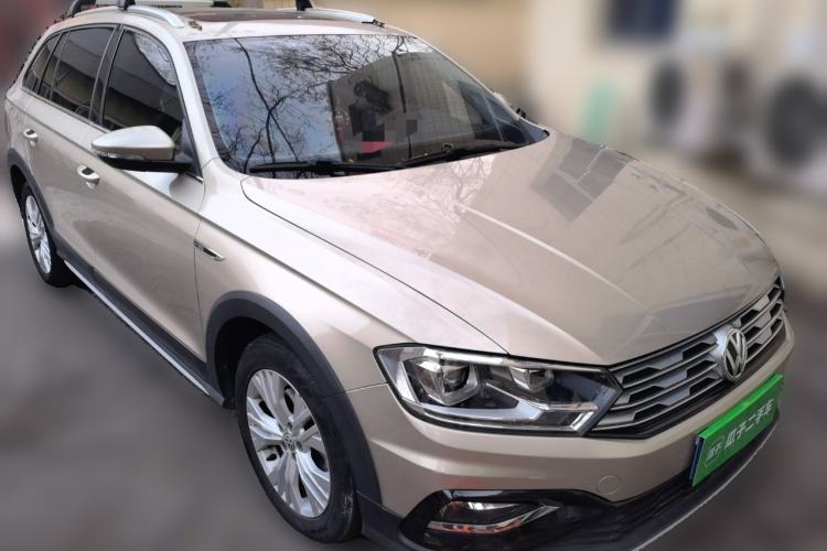 Used Volkswagen C-TREK 2018 230TSI DSG Comfort Model Front Right 45 Deg