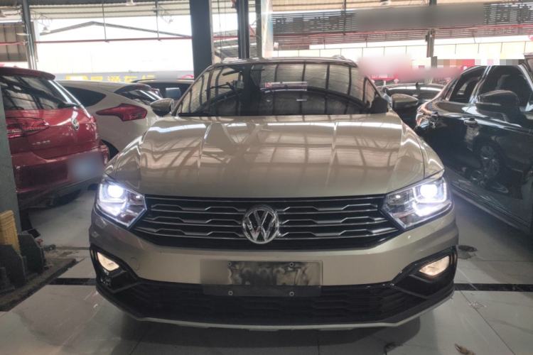 Used Volkswagen C-TREK 2018 1.5L Automatic Comfort Model Front