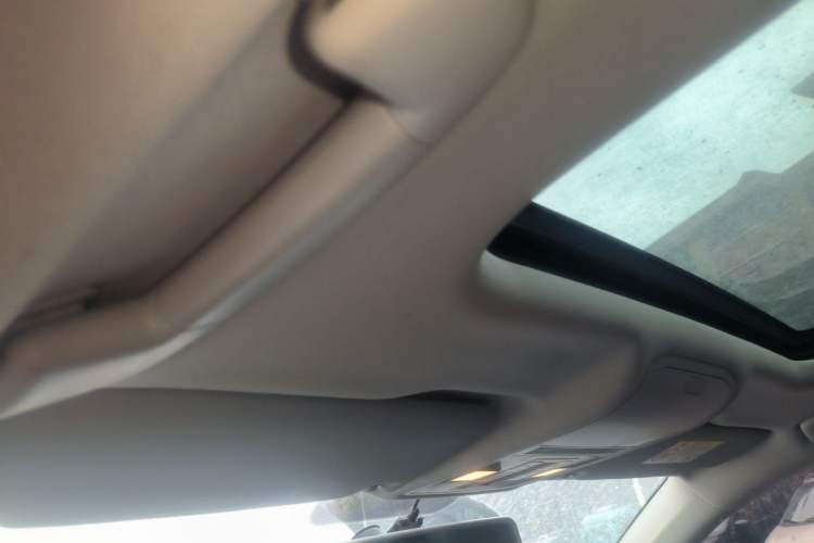 Used Volkswagen C-TREK 2018 230TSI DSG Comfort Model Headliner