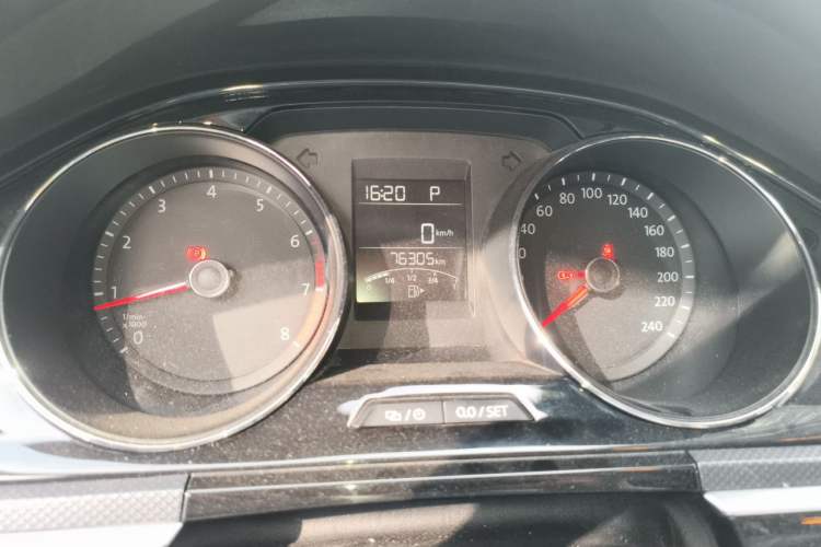 Used Volkswagen C-TREK 2018 1.5L Automatic Comfort Model Instrument Cluster
