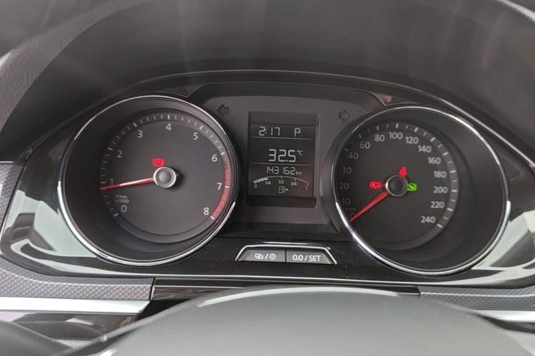 Used Volkswagen C-TREK 2018 1.5L Automatic Comfort Model Instrument Cluster