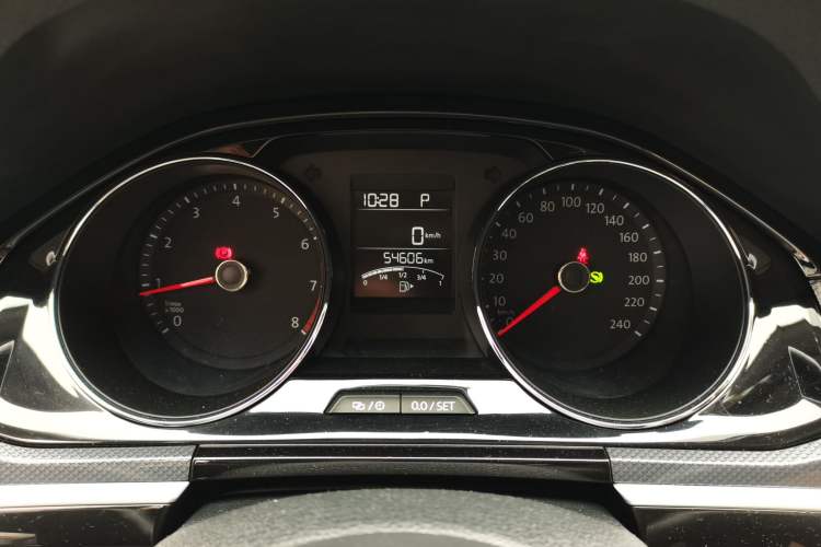 Used Volkswagen C-TREK 2018 1.5L Automatic Comfort Model Instrument Cluster