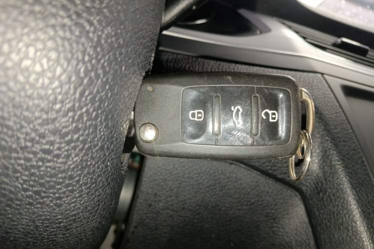 Used Volkswagen C-TREK 2018 1.5L Automatic Fashion Model Interior 1