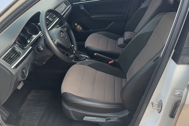Used Volkswagen C-TREK 2018 230TSI DSG Comfort Model Interior 1