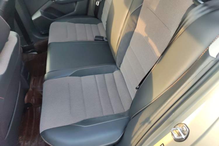 Used Volkswagen C-TREK 2018 230TSI DSG Comfort Model Interior 4