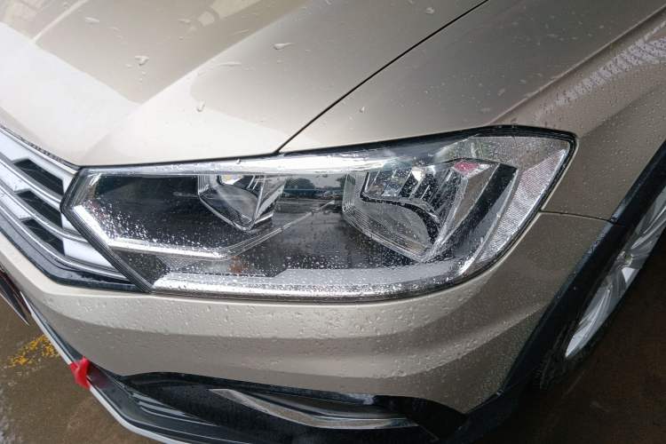 Used Volkswagen C-TREK 2018 1.5L Automatic Fashion Model Left Front Headlight