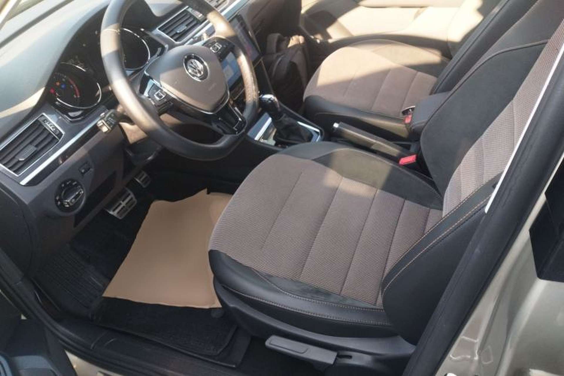 Used Volkswagen C-TREK 2018 230TSI DSG Comfort Model Left Front Seat