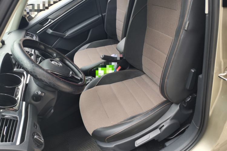 Used Volkswagen C-TREK 2018 1.5L Automatic Comfort Model Left Front Seat