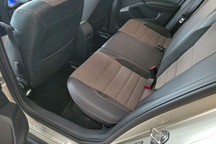 Used Volkswagen C-TREK 2018 1.5L Automatic Comfort Model Left Rear Seat