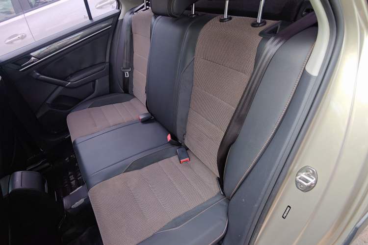 Used Volkswagen C-TREK 2018 1.5L Automatic Comfort Model Left Rear Seat