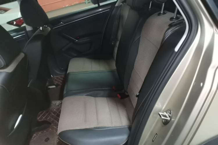 Used Volkswagen C-TREK 2018 1.5L Automatic Comfort Model Left Rear Seat