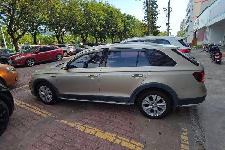 Used Volkswagen C-TREK 2018 1.5L Automatic Comfort Model Left Side
