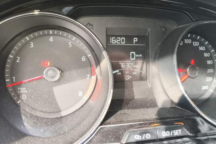 Used Volkswagen C-TREK 2018 1.5L Automatic Comfort Model Odometer Close Up