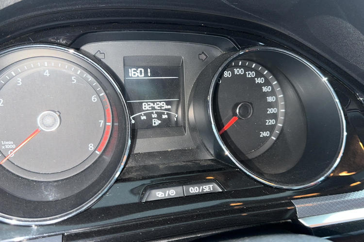 Used Volkswagen C-TREK 2018 230TSI DSG Comfort Model Odometer Close Up