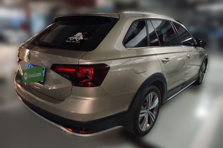 Used Volkswagen C-TREK 2018 1.5L Automatic Luxury Edition Rear Right 45 Deg
