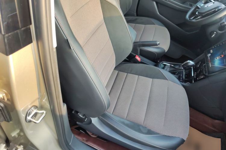 Used Volkswagen C-TREK 2018 230TSI DSG Comfort Model Right Front Seat