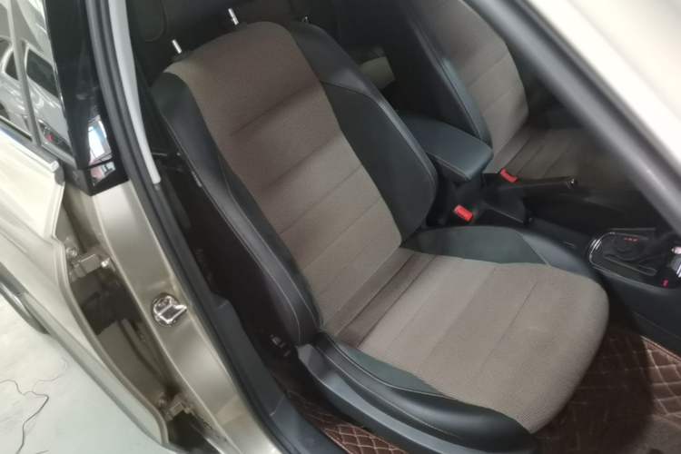 Used Volkswagen C-TREK 2018 1.5L Automatic Comfort Model Right Front Seat