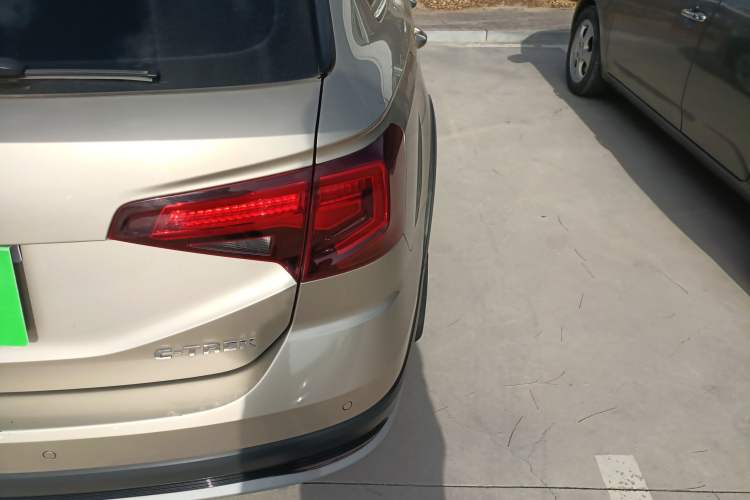 Used Volkswagen C-TREK 2018 1.5L Manual Comfort Model Right Rear Taillight