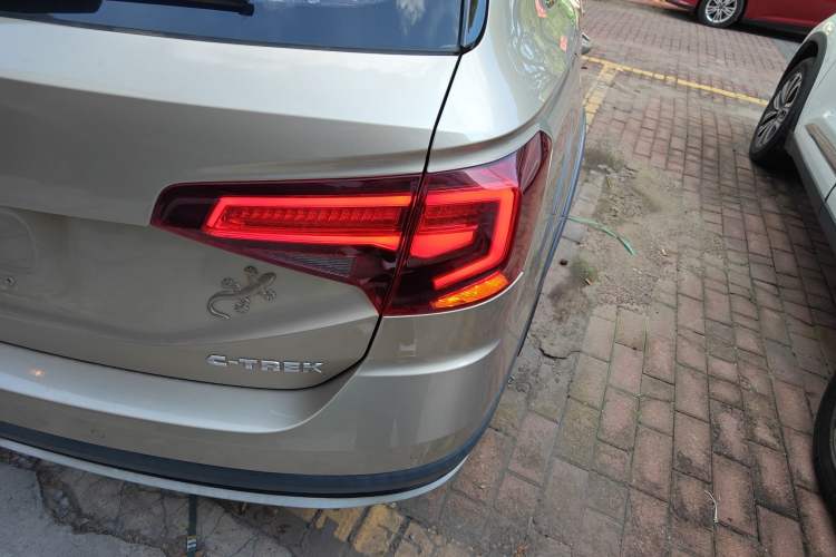 Used Volkswagen C-TREK 2018 1.5L Automatic Comfort Model Right Rear Taillight