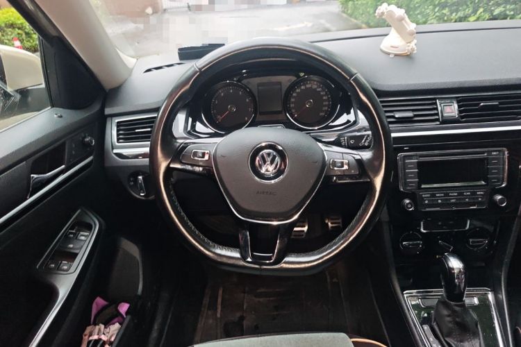 Used Volkswagen C-TREK 2018 1.5L Automatic Comfort Model Steering Wheel