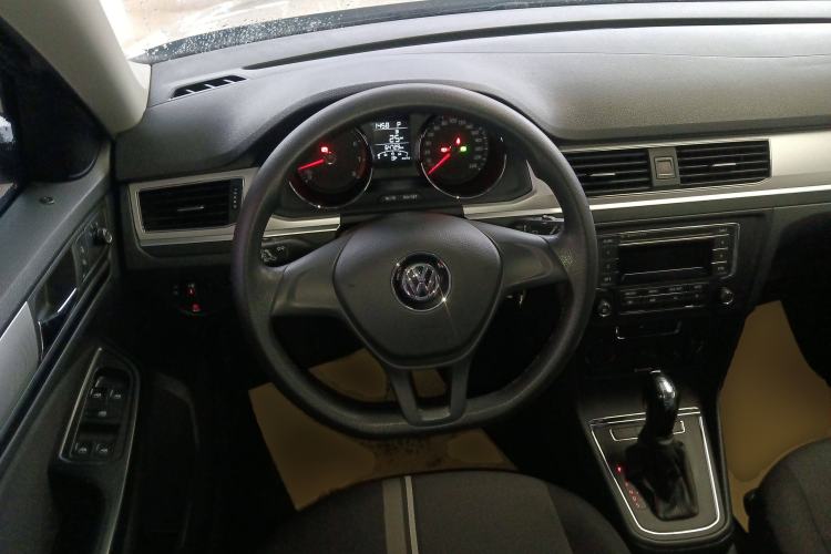 Used Volkswagen C-TREK 2018 1.5L Automatic Fashion Model Steering Wheel