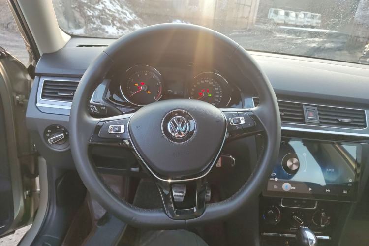 Used Volkswagen C-TREK 2018 230TSI DSG Comfort Model Steering Wheel