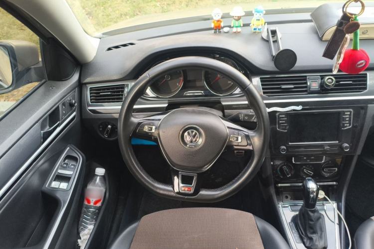 Used Volkswagen C-TREK 2018 1.5L Automatic Comfort Model Steering Wheel