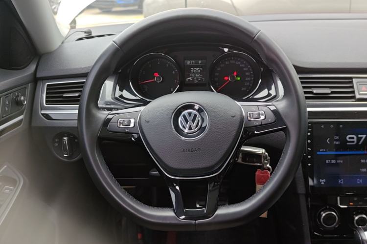 Used Volkswagen C-TREK 2018 1.5L Automatic Comfort Model Steering Wheel