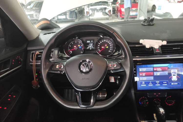 Used Volkswagen C-TREK 2018 1.5L Automatic Comfort Model Steering Wheel